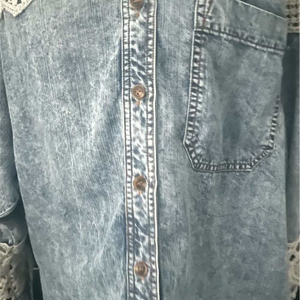 Oil & Hali Long Sleeve Shirt Women’s Button-Up Top, Casual, Raw Hem Sz M/L - Picture 4 of 9